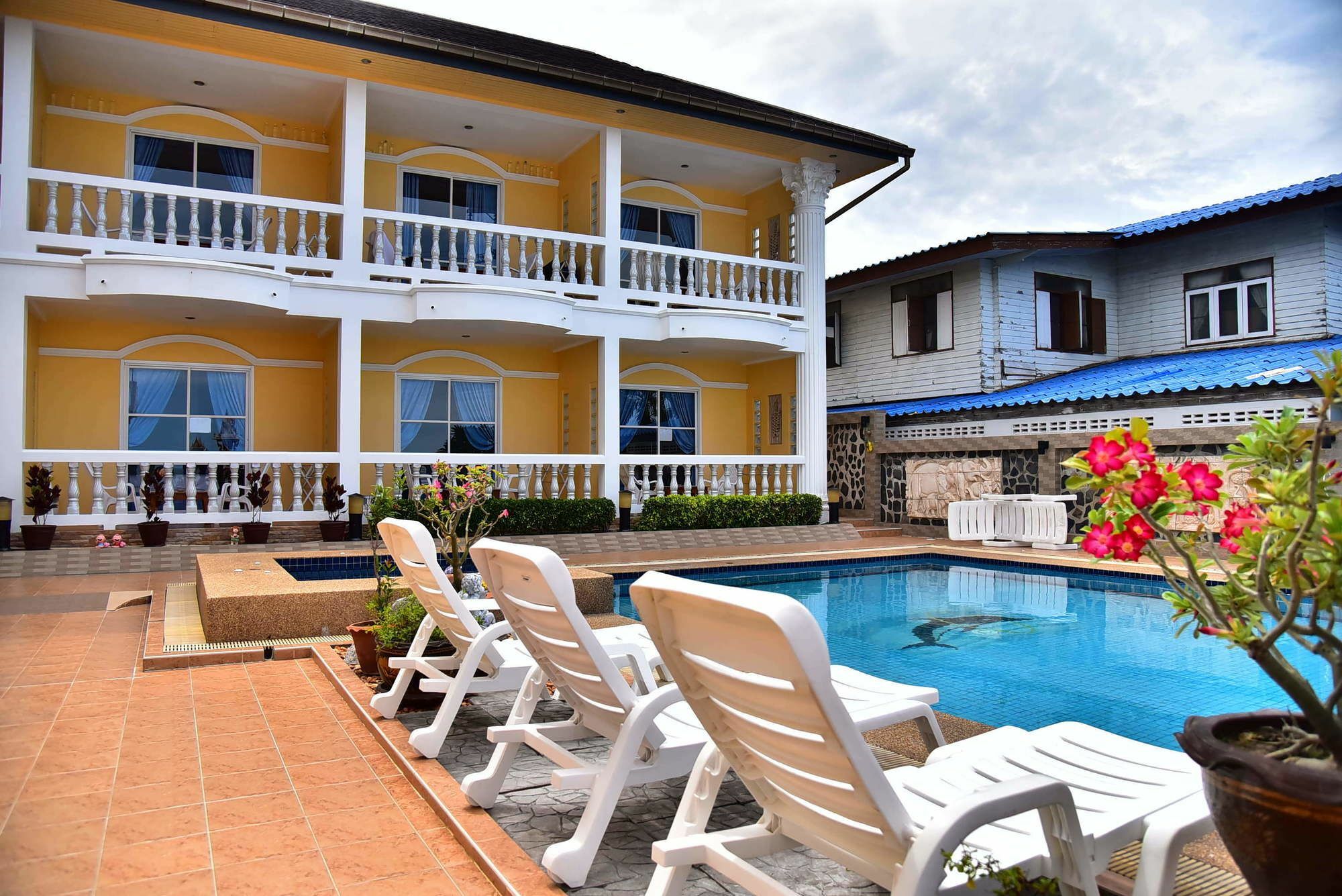 Sun Beach Guesthouse Prachuap Khiri Khan Ngoại thất bức ảnh