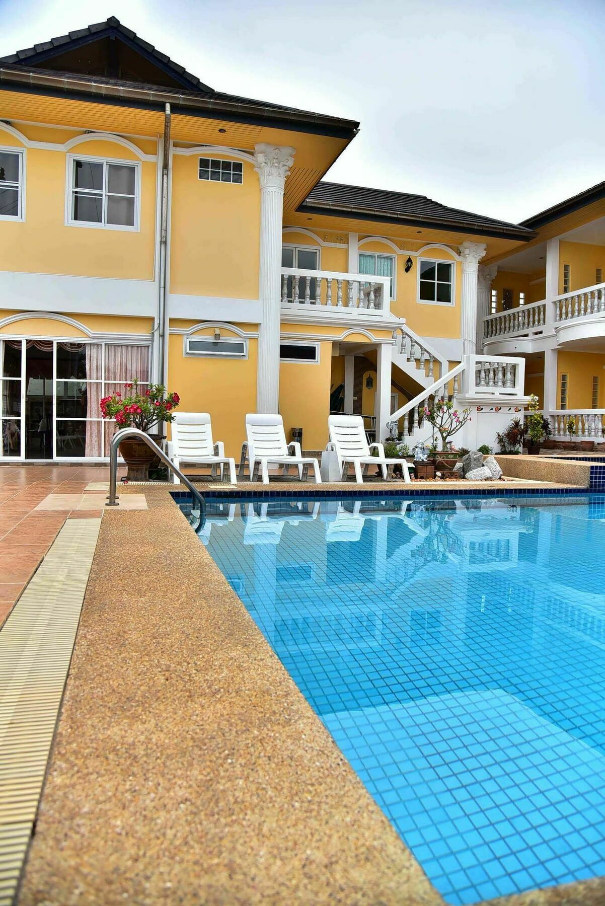 Sun Beach Guesthouse Prachuap Khiri Khan Ngoại thất bức ảnh